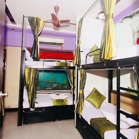 Town Hostel Mumbai - Ac Dormitory-2