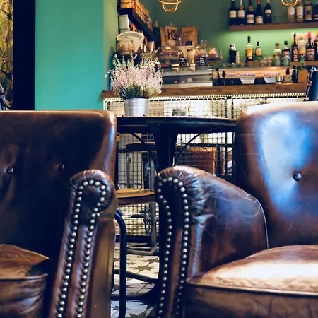 Winederful Hostel & Cafe-3