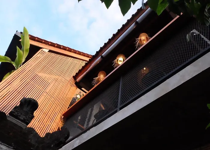 Sunshine Vintage House Hostel Ubud 