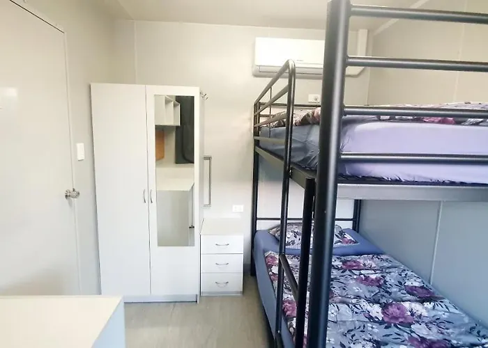 Palm Tree Backpackers Hostel Bundaberg