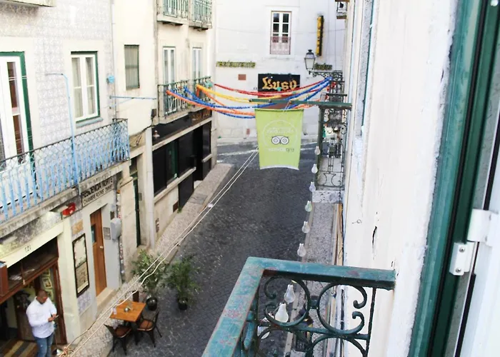 Alface Hall Hostel & Bar Lisbon