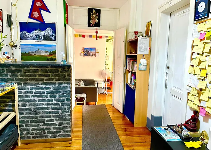 Asian Everest House Lisbon