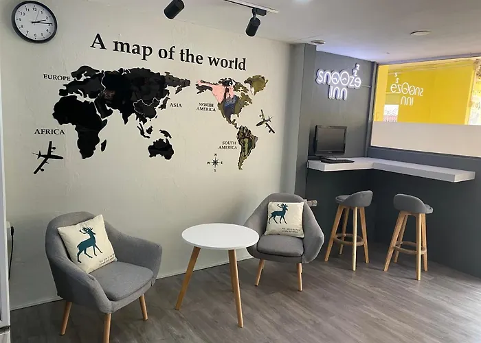 Snooze Inn @Dunlop Street Singapore