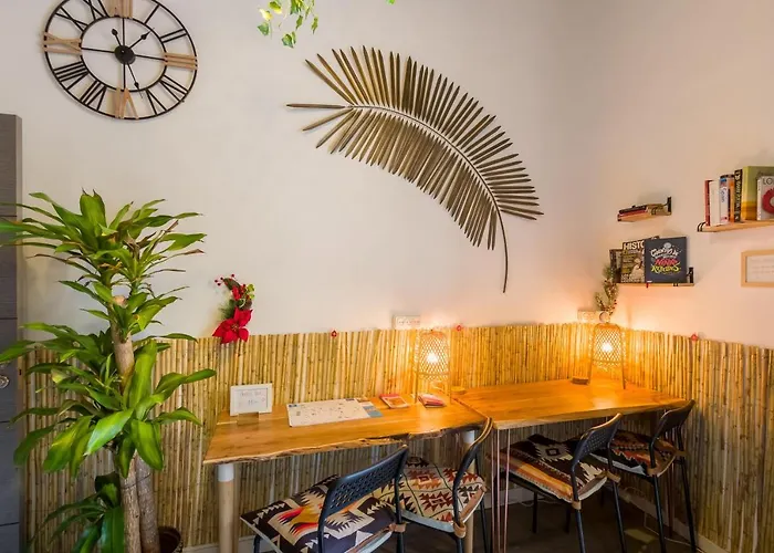 Social - Coliving & Coworking - Madrid Hostel