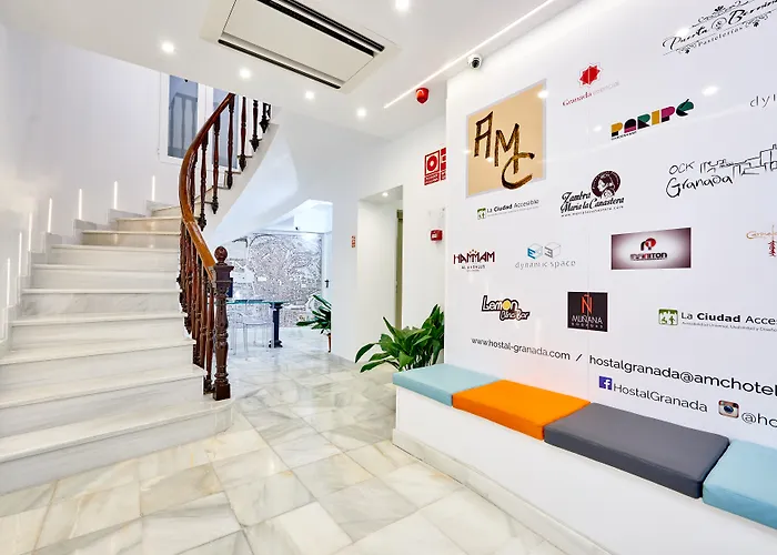 Amc Granada Hostal
