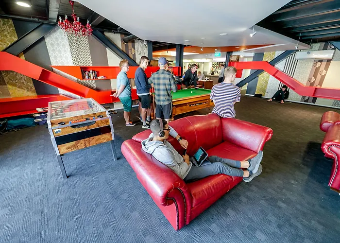 Nomads Queenstown Hostel