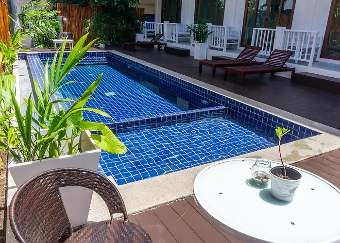 Isla Tortuga Diving & Hostel Koh Tao