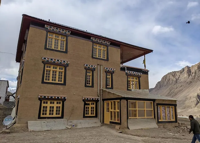 Social Courtyard Spiti Hostel Kaza