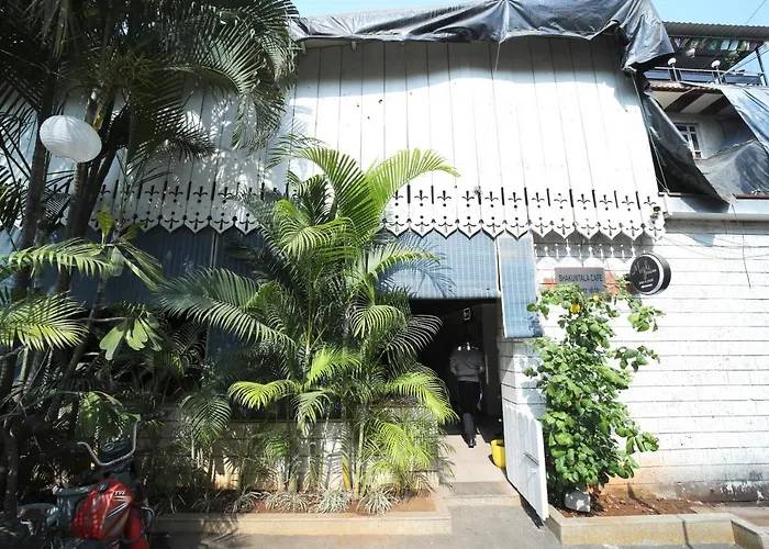 Maple The Hubz-Hostel Mumbai