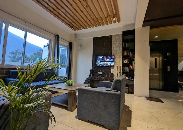 Back Stayz Hostel Rishikesh