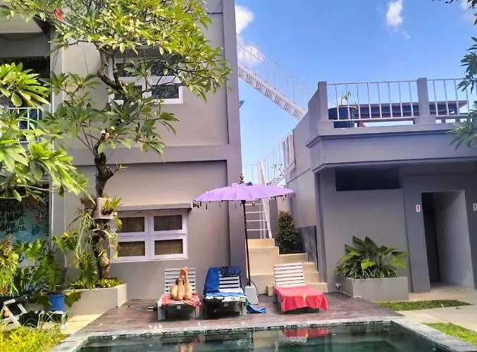The Island Bali Hostel Seminyak 