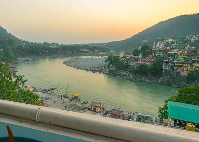 Madpackers Rishikesh Hostel