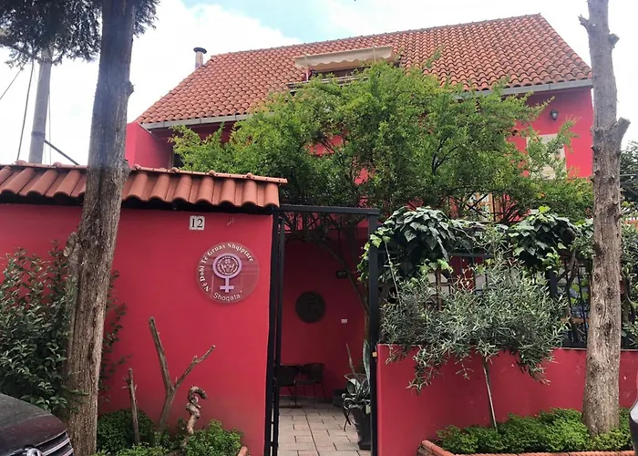 Red Goat Hostel Tirana