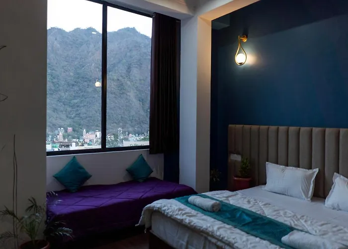 Spontrail Hostel Rishikesh