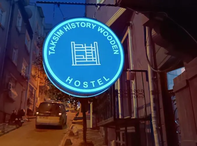 Taksim History Wooden Hostel İstanbul