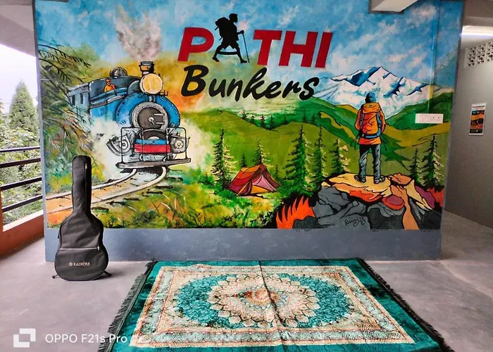 Pathi Bunkers Hostel Darjeeling 