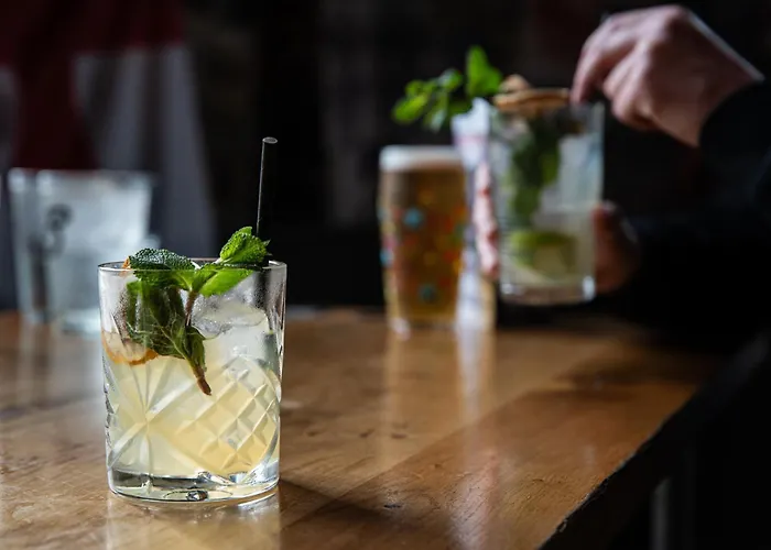 Urban Nomad - Camden Town Hostel London