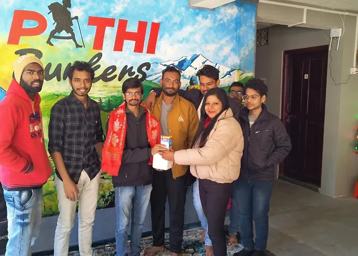 Pathi Bunkers Hostel Darjeeling 