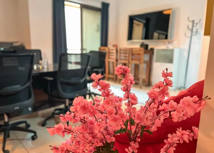 Urban Panda Hostel Sadaf Jbr Dubai