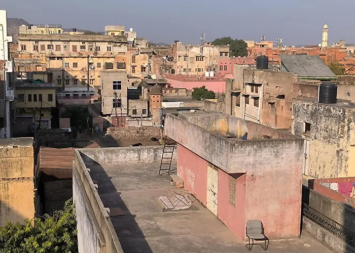 Pink City Backpackers Jaipur