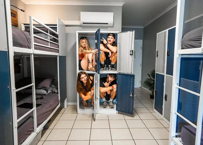 Mad Monkey Jungle Hostel Cairns