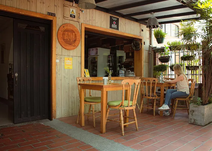 Adn Algo De Nosotros - Malaika Hostel Medellin