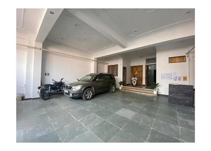 Srinivasan Villa Varanasi