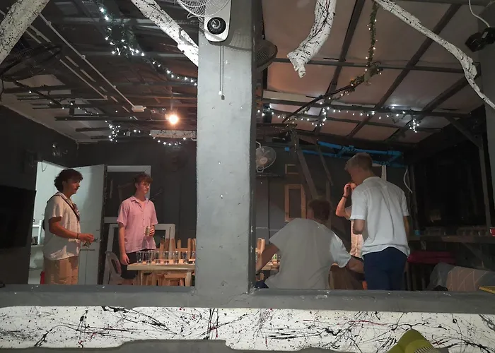 Dormsin Social Hostel Phi Phi Islands