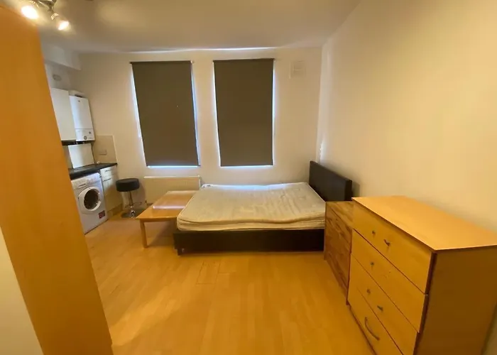 Golders Way Rooms London