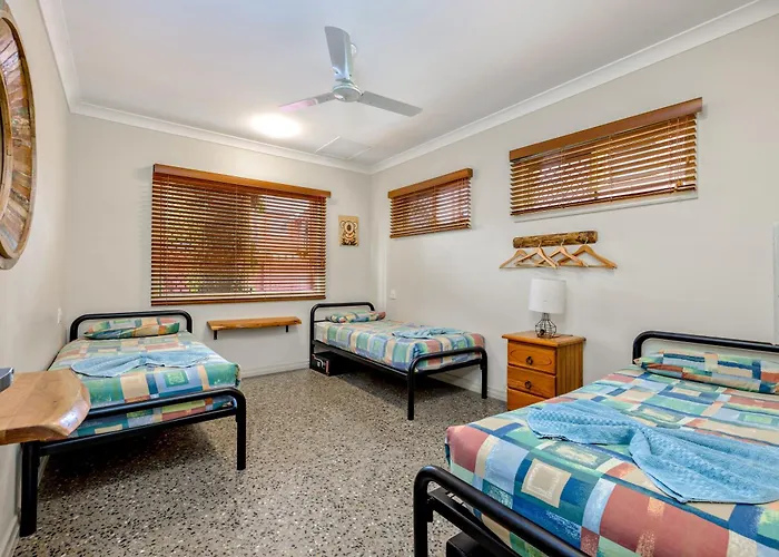 Travellers Oasis Hostel Cairns