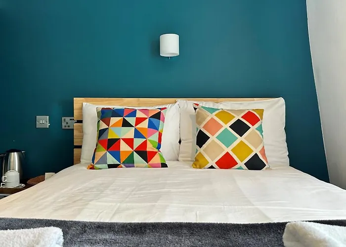 Smart Hyde Park View Hostel London