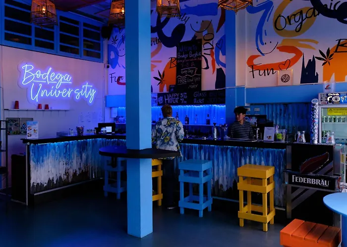 Bodega Bangkok Soi 23 (Adults Only) Hostel