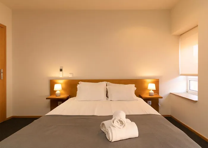 Peach Hostel & Suites Porto