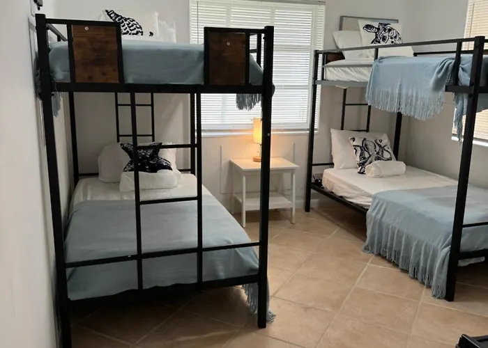 Hostel Beds & Sheets Fll Airport Dania Beach