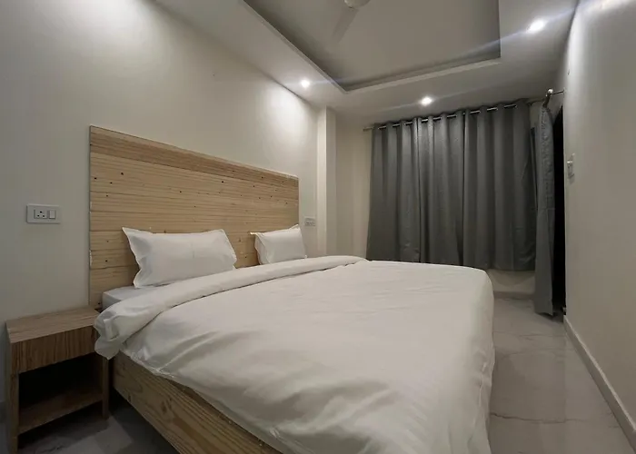Tatsat Hostel Rishikesh