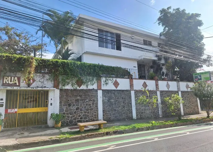 Lost In San Jose Hotel & Hostel