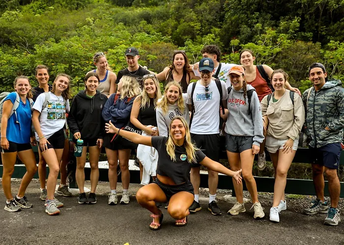 Howzit Hostels Wailuku