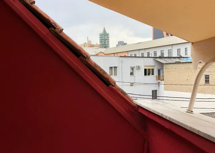 Red Goat Hostel Tirana