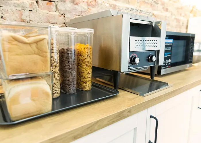 Base Camp Hostel Adelaide