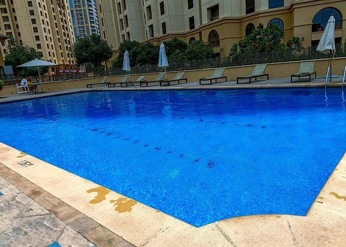 Urban Panda Hostel Sadaf Jbr Dubai