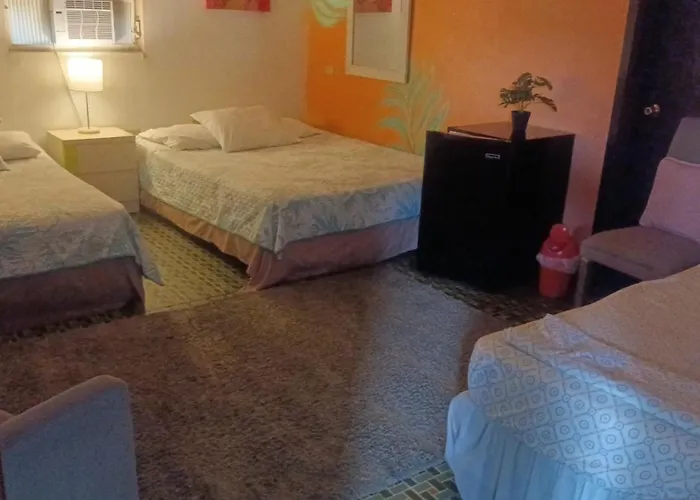 Medusa'S Hostel Aguadilla
