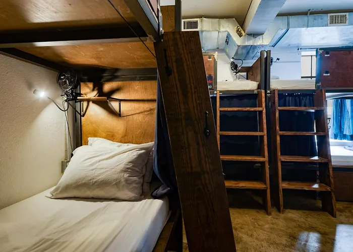 Firehouse Hostel (Adults Only) Austin