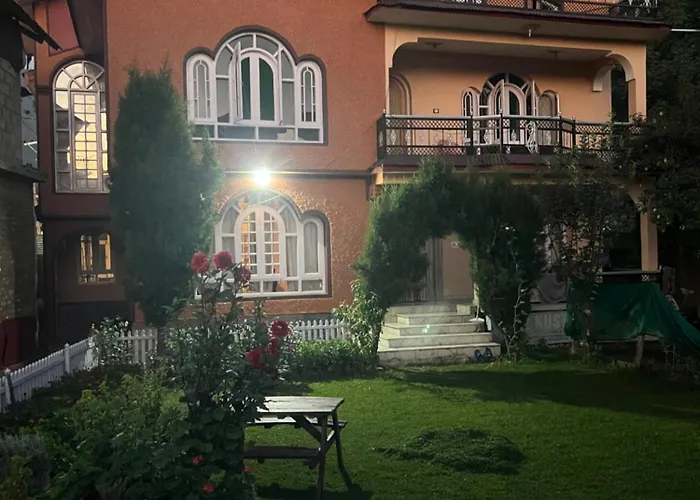 New Urban Den Cottage Srinagar 