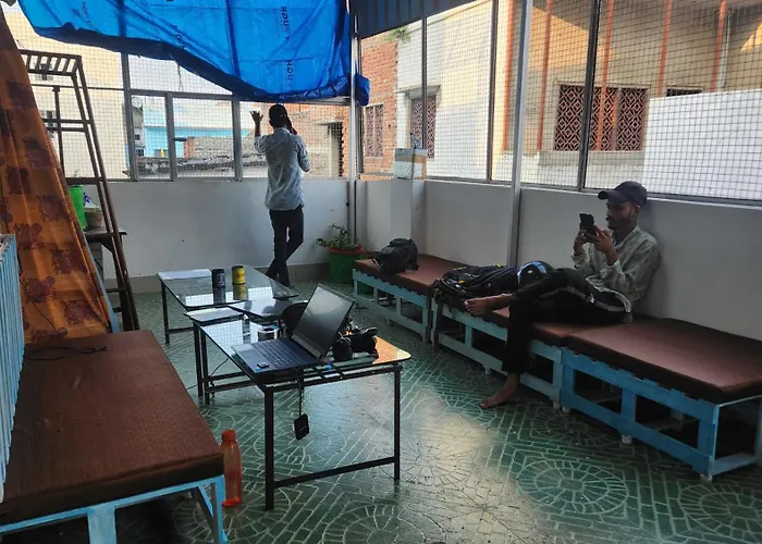 Banaras Gully House 500 Ft From The Ghats Varanasi