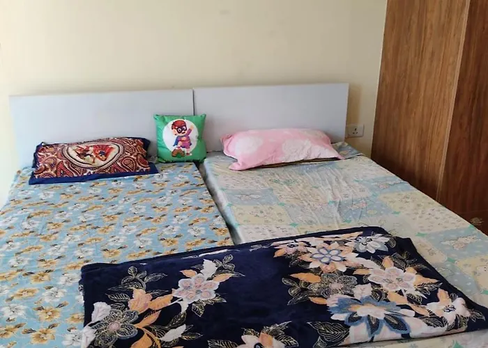 White House -Mg Road, Gurugram Hostel Gurgaon