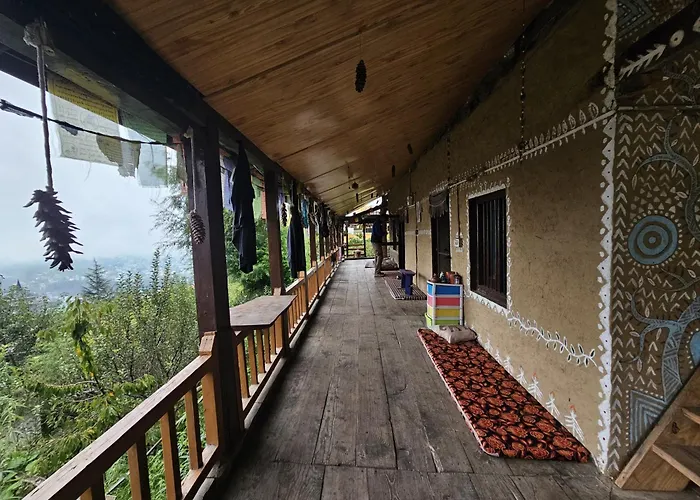 C6Manali Hostel