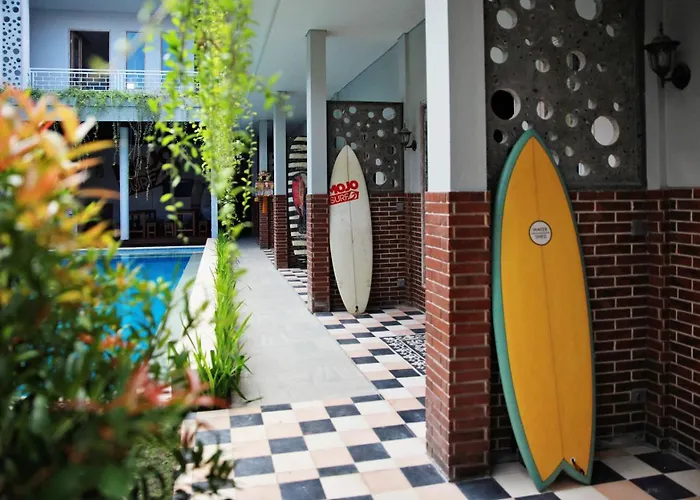 Mojosurf Camp Canggu