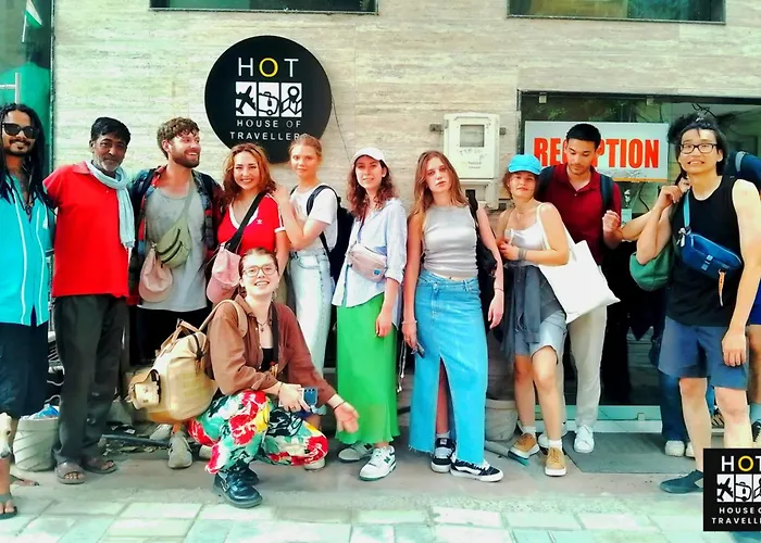 Hot - House Of Travellers Taj View Hostel Agra 