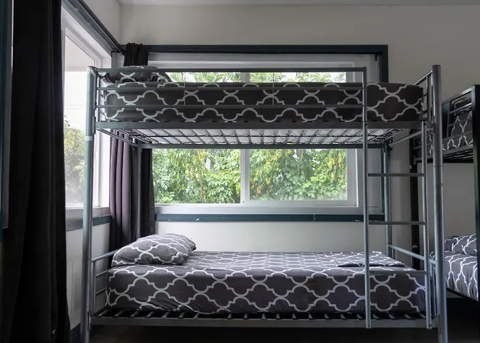 Aloh Seaside Women'S Hostel Honolulu