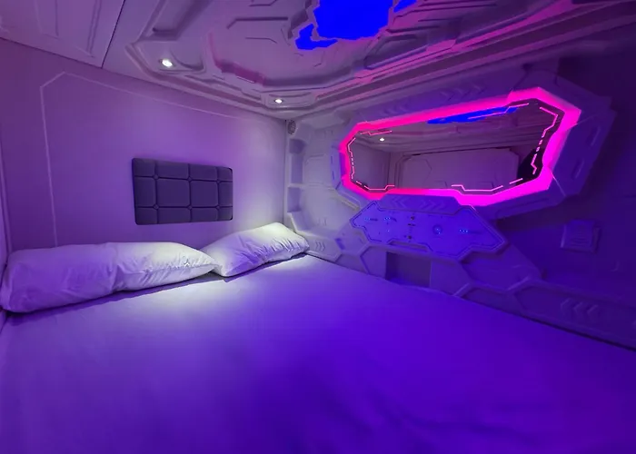 Hostel Space Capsule Madrid